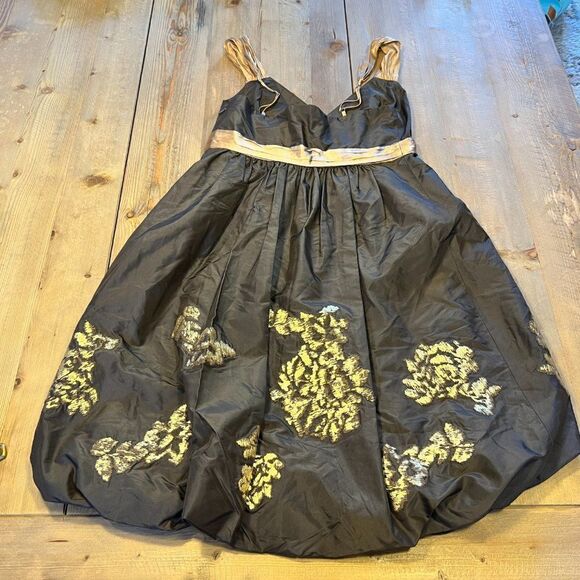 BCBG Mahogany Silk Taffeta Bubble Dress Size 6 NWT - Picture 13 of 16